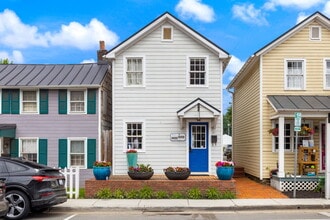 217 S King St, Leesburg, VA à louer Photo de l’immeuble– Image 1 sur 27