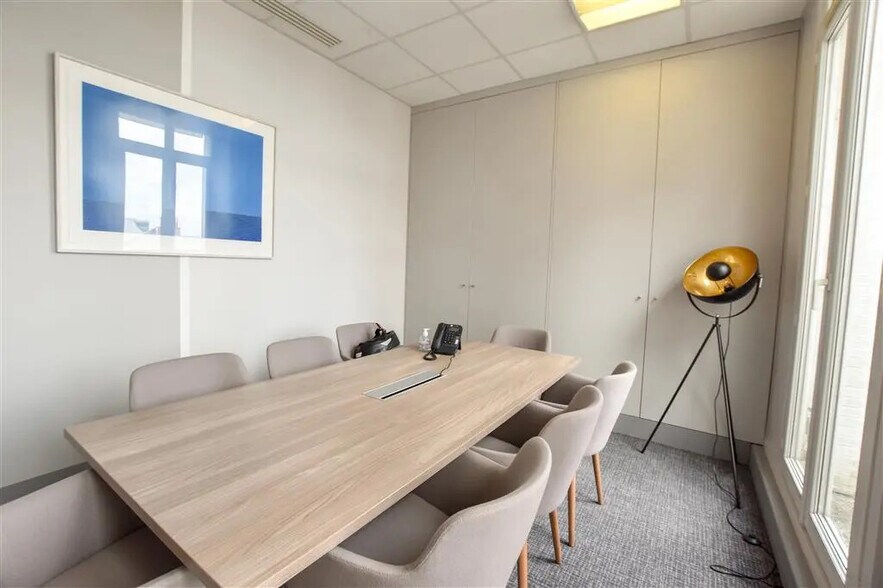 Bureau dans Paris à louer - Photo de l’immeuble – Image 2 sur 7