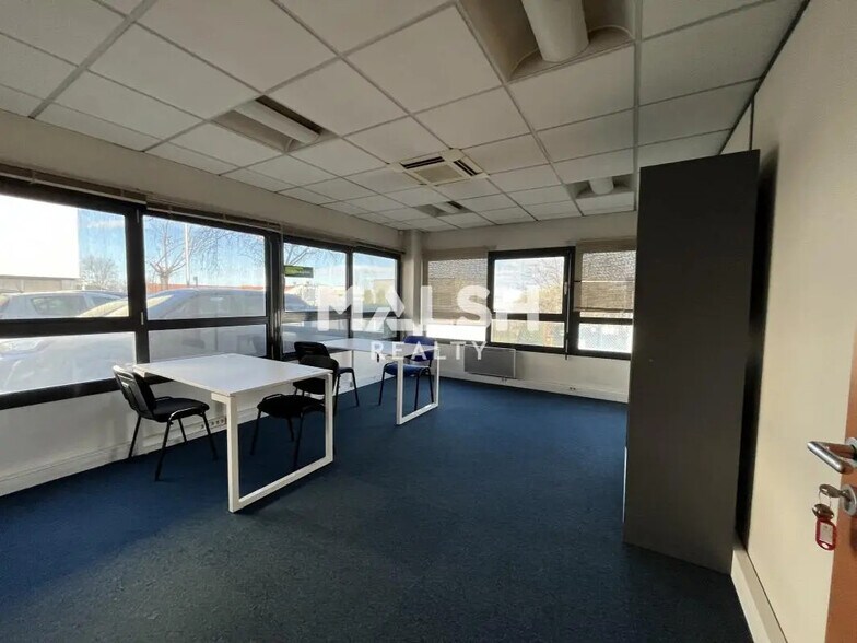 Bureau dans Limas à louer - Photo de l’immeuble – Image 2 sur 15