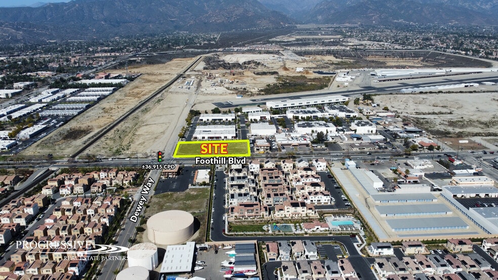 NEC Foothill Blvd & Dewey Way, Upland, CA à louer - Aérien – Image 2 sur 3