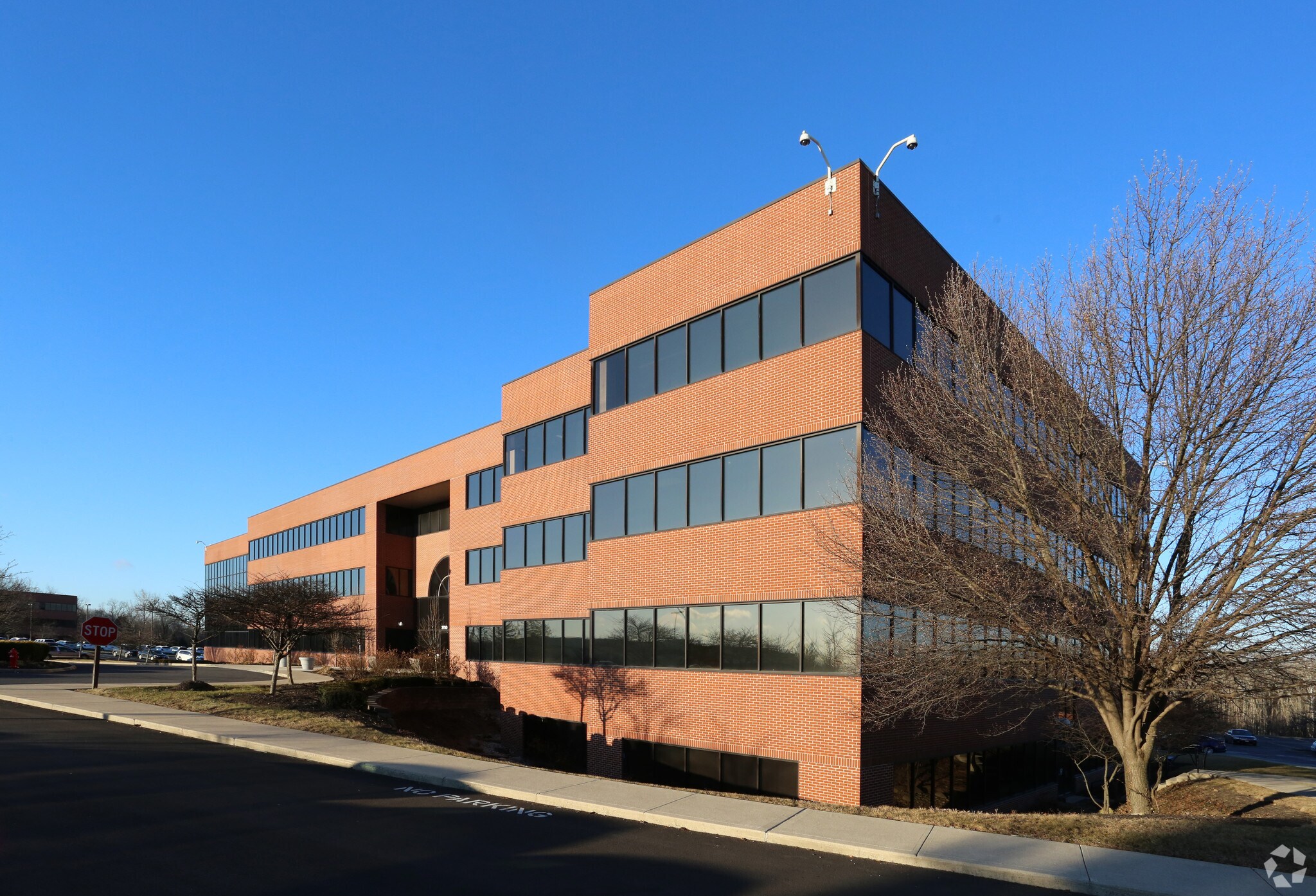 2780 Airport Dr, Columbus, OH à louer Photo principale– Image 1 sur 6