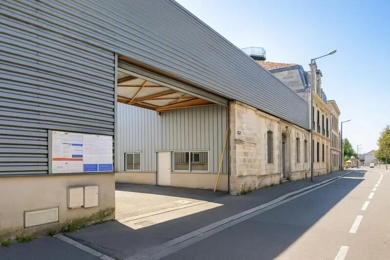 Industriel/Logistique dans Bordeaux à louer - Photo de l’immeuble – Image 2 sur 6