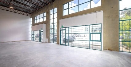 7541 Conway Ave, Burnaby, BC à louer Photo intérieure– Image 2 sur 5