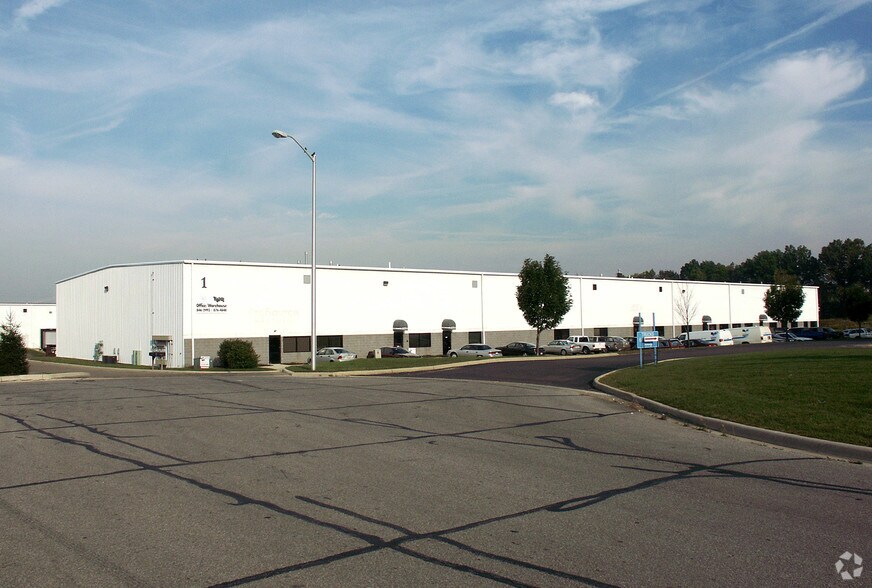 6750-6770 Commerce Court Dr, Blacklick, OH à louer - Photo de l’immeuble – Image 3 sur 8