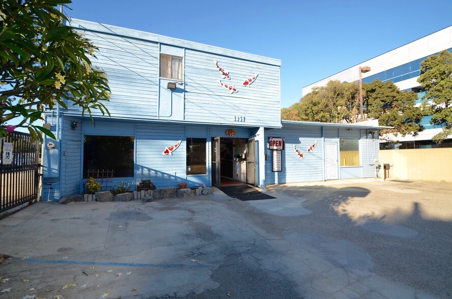 1051-1065 W 190th St, Gardena, CA à vendre - Photo de l’immeuble – Image 2 sur 13