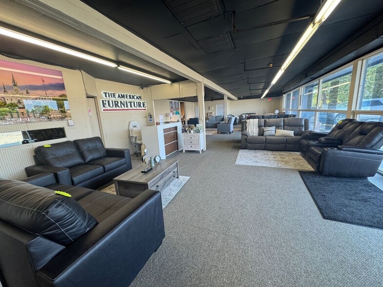 2142 Santiam Hwy SE, Albany, OR à vendre - Photo de l’immeuble – Image 3 sur 6