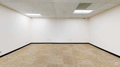 97 E Brokaw Rd, San Jose, CA à louer Numérisation 3D Matterport– Image 1 sur 6