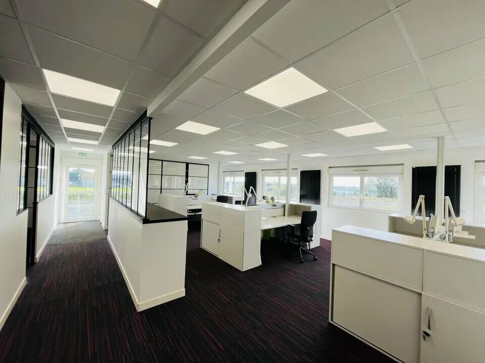 Local d’activités dans Octeville-sur-Mer à louer Photo de l’immeuble– Image 1 sur 8