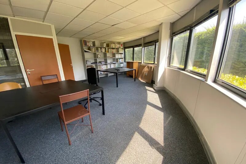 Bureau dans Montpellier à louer - Photo de l’immeuble – Image 2 sur 7