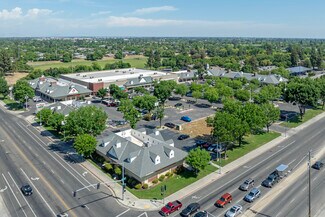 Plus de détails pour 4542-4578 N 1st St, Fresno, CA - Local commercial à louer