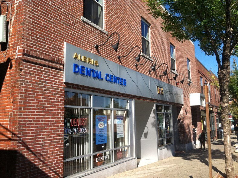 90 Lafayette St, Salem, MA à louer - Photo de l’immeuble – Image 2 sur 2