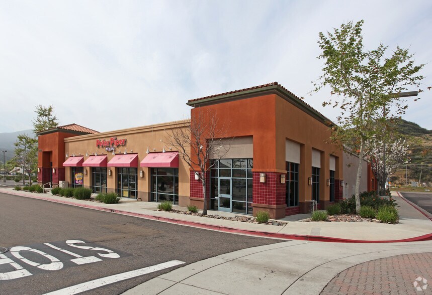 2983 Jamacha Rd, El Cajon, CA à louer - Photo de l’immeuble – Image 2 sur 2