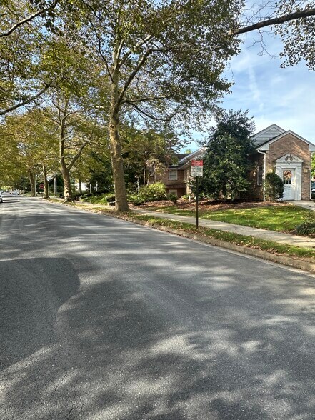 71 Cedar Ave, Hershey, PA à louer - Photo principale – Image 1 sur 33