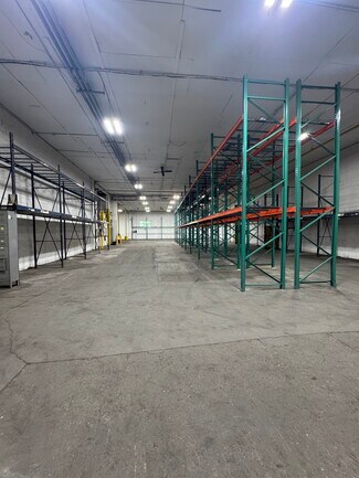 Plus de détails pour 12 Wisconsin Ct, Bay Shore, NY - Industriel/Logistique à louer