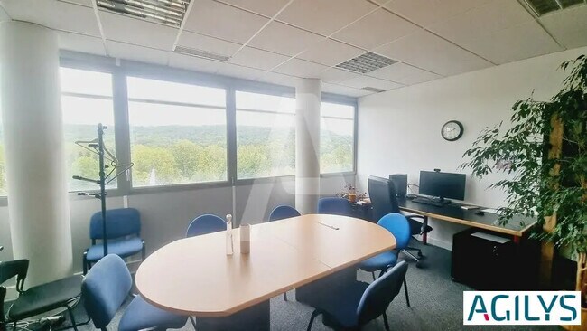 Plus de détails pour Bureau à vendre