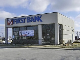 Plus de détails pour 102 Sinclair Dr, Jerseyville, IL - Bureau à louer