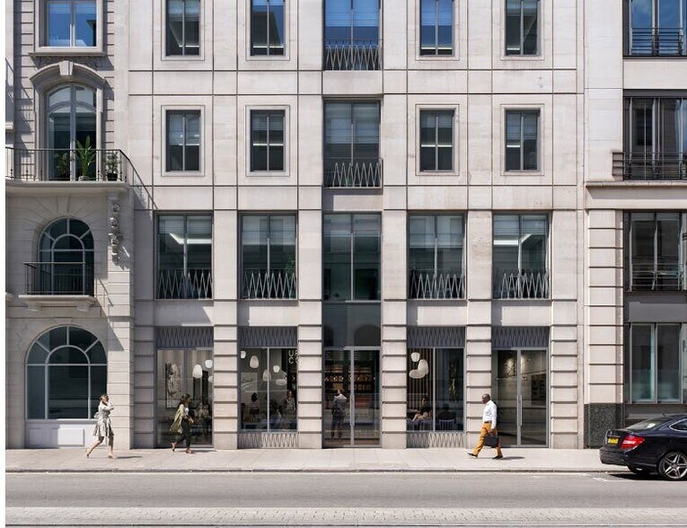 26 St. James's Sq, Londres à louer - Photo de l’immeuble – Image 1 sur 3