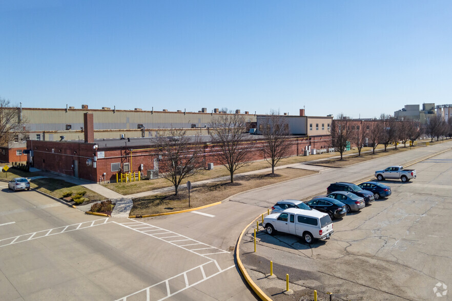 160 Rochester Dr, Louisville, KY à louer - Photo de l’immeuble – Image 3 sur 9