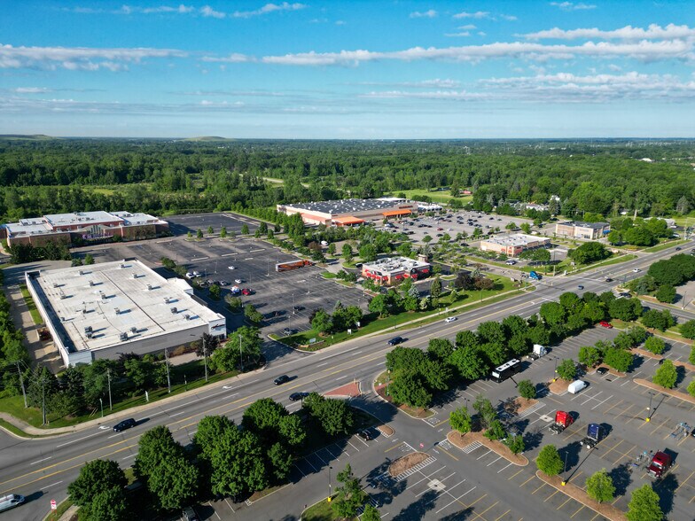39707-39755 Ford Rd, Canton, MI à louer - Photo de l’immeuble – Image 3 sur 7