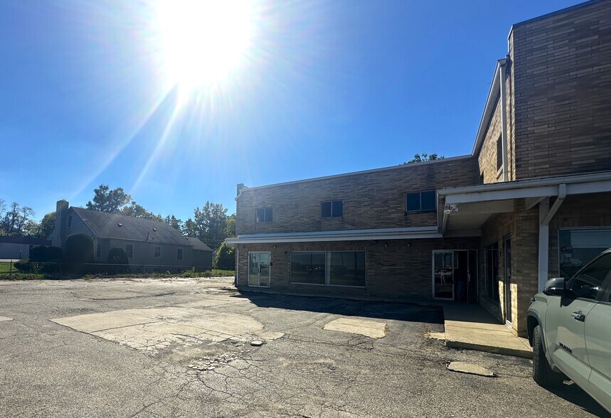 4505 N Main St, Dayton, OH à louer - Photo de l’immeuble – Image 2 sur 7