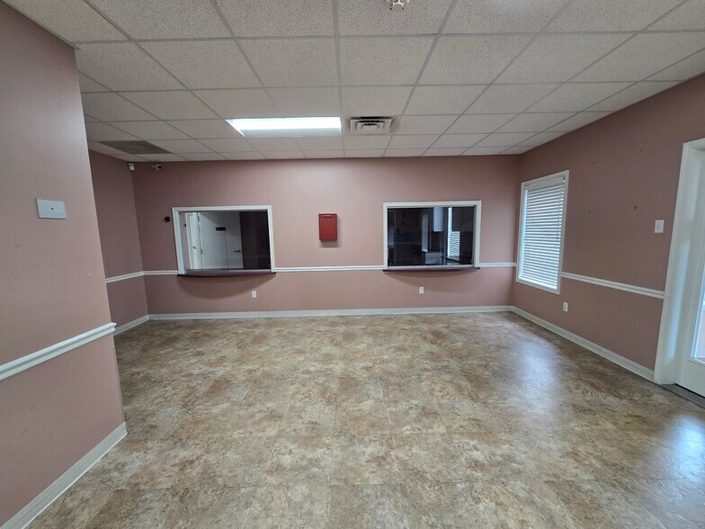 1208 Pemberton Dr, Salisbury, MD à louer - Photo de l’immeuble – Image 2 sur 13