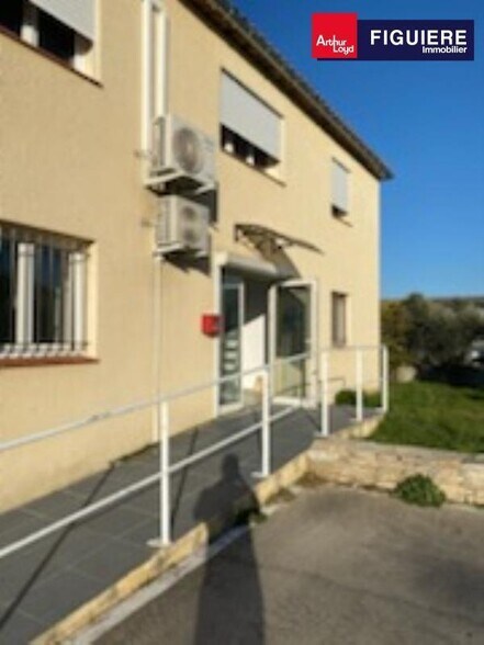 Bureau dans Lançon-Provence à vendre - Photo de l’immeuble – Image 2 sur 11