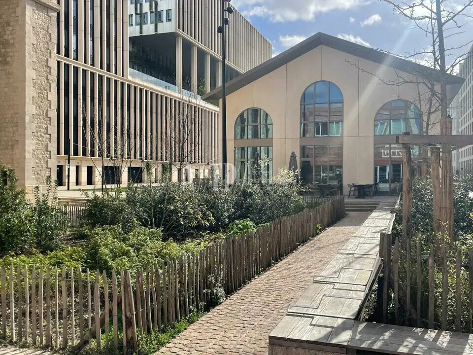Bureau dans Bordeaux à louer Photo de l’immeuble– Image 1 sur 13