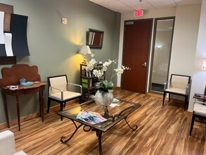 7001 Heritage Village Plz, Gainesville, VA à louer Photo intérieure– Image 1 sur 6