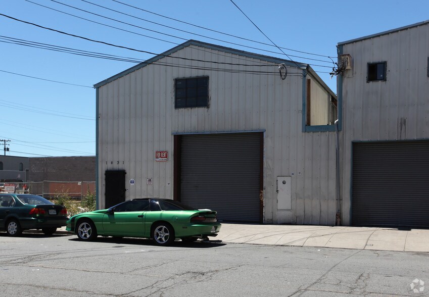 1431 Van Dyke Ave, San Francisco, CA à vendre - Photo de l’immeuble – Image 3 sur 3