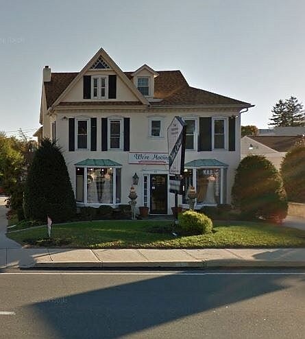 68 E Lancaster Ave, Paoli, PA à louer - Photo de l’immeuble – Image 3 sur 7