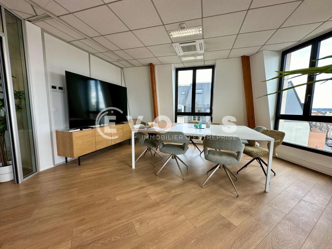 Bureau dans Saint-Maur-des-Fossés à louer Photo intérieure– Image 1 sur 13