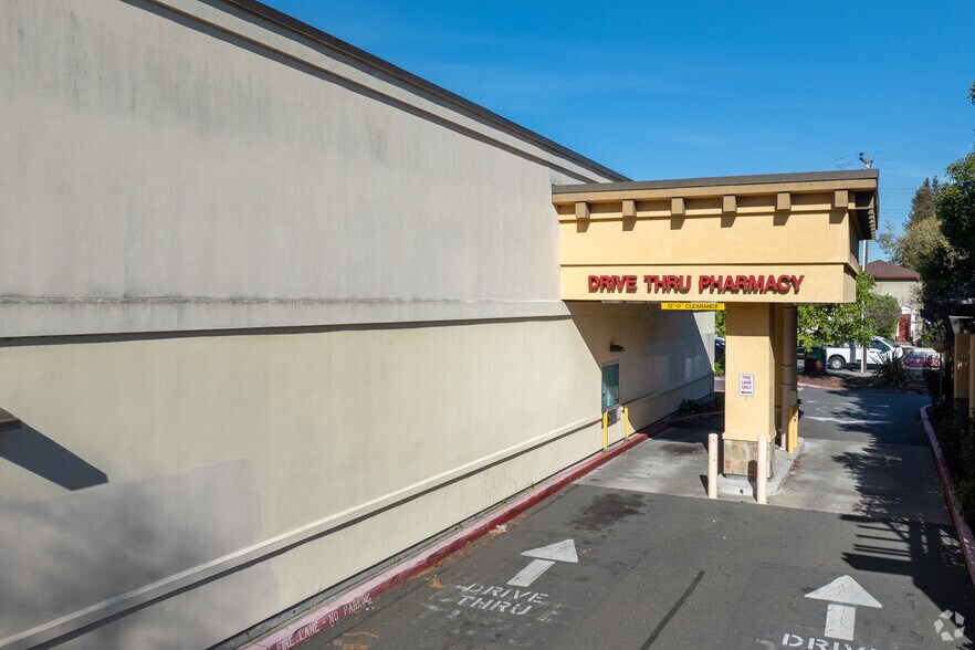 1456 136th Ave, San Leandro, CA à louer - Photo de l’immeuble – Image 3 sur 7