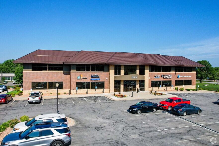 622 Roosevelt Rd, Saint Cloud, MN à vendre - Photo de l’immeuble – Image 3 sur 5