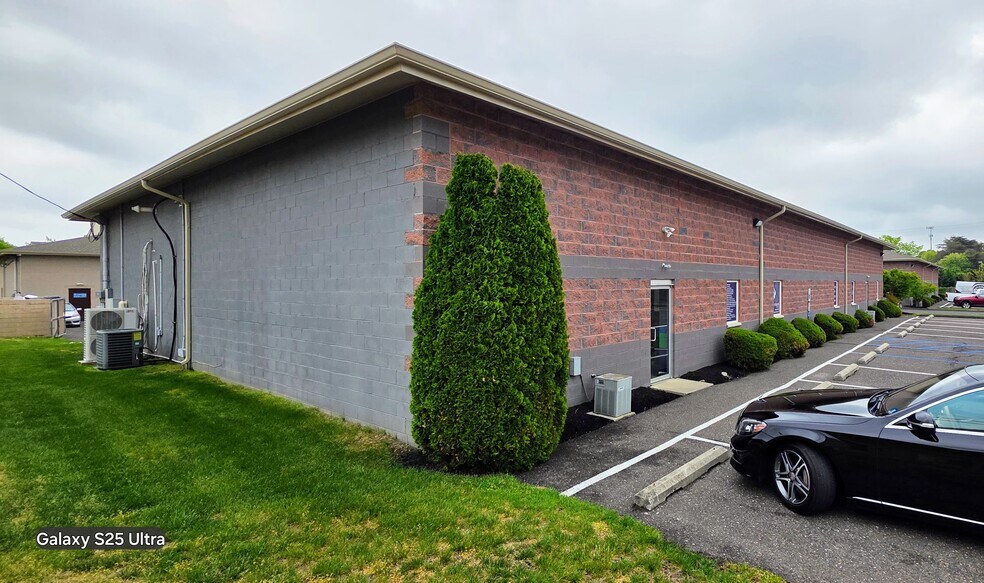 154 Cooper Rd, West Berlin, NJ à vendre - Photo principale – Image 1 sur 10