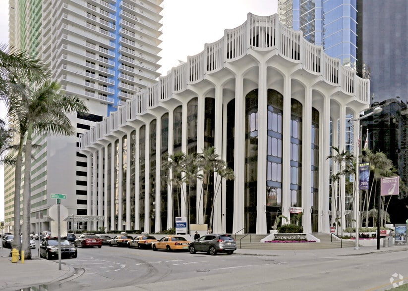 1201 Brickell Ave, Miami, FL à louer - Photo principale – Image 1 sur 6