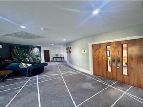 Coal Rd, Leeds à louer Photo intérieure– Image 1 sur 3