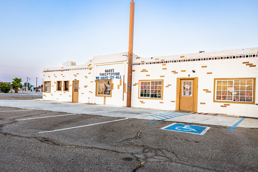 1401 N Brown Rd, Inyokern, CA à vendre - Photo de l’immeuble – Image 3 sur 14