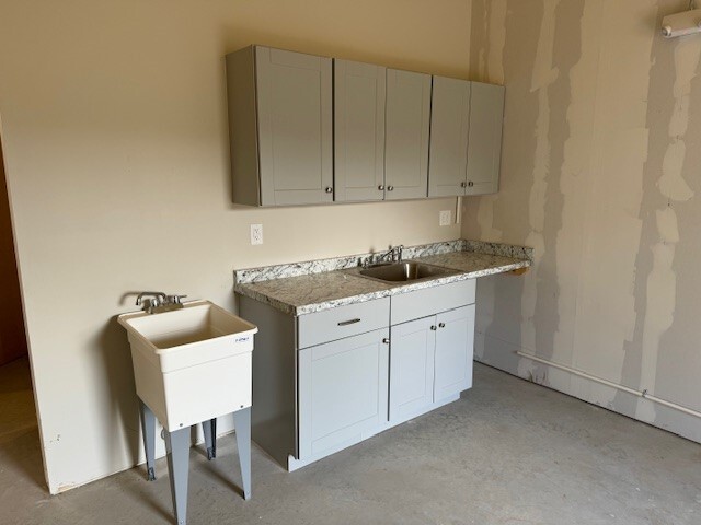 398 Eagle Bluff Rd, Spicewood, TX à louer - Photo de l’immeuble – Image 3 sur 8