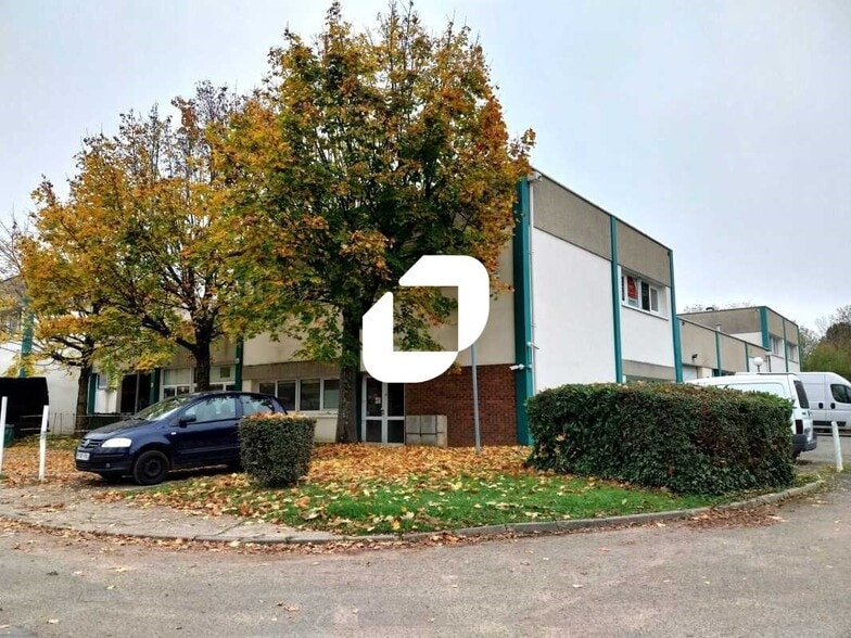 4-24 Rue Eugène Hénaff, Trappes à louer - Photo de l’immeuble – Image 3 sur 15