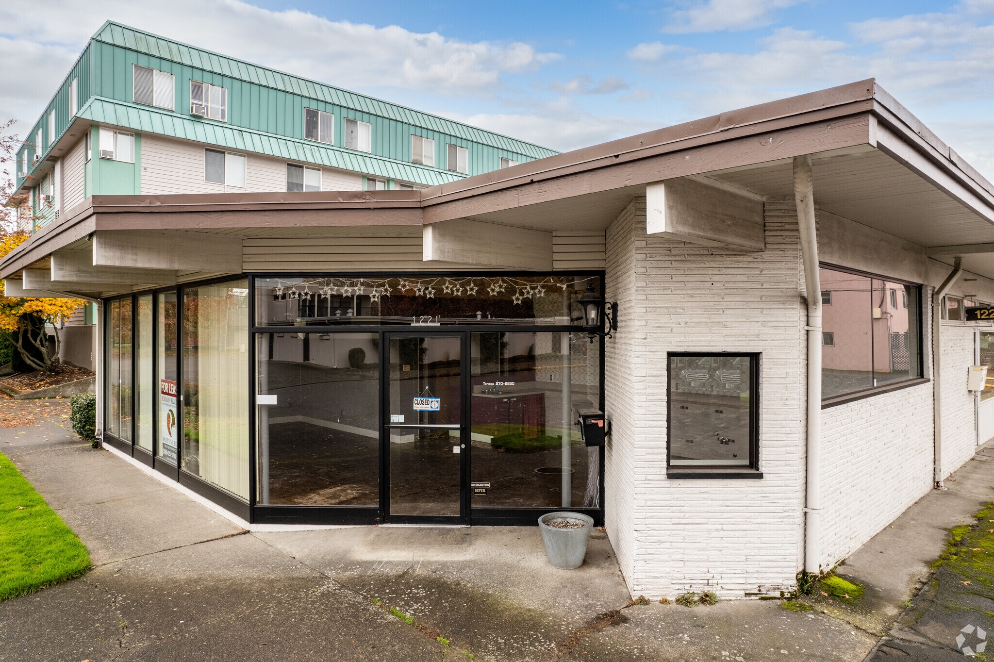 1221-1227 17th Ave, Longview, WA à vendre Photo principale– Image 1 sur 17