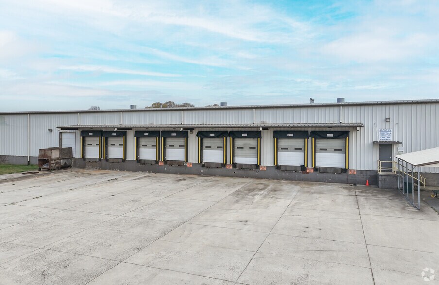 181 Bucks Industrial Rd, Statesville, NC à louer - Photo de l’immeuble – Image 2 sur 4