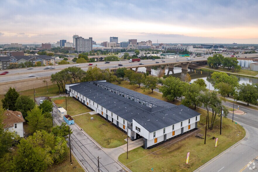 425 W Taft St, Wichita, KS à vendre - Photo de l’immeuble – Image 1 sur 42