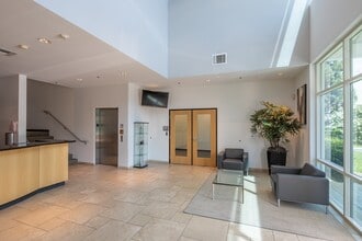 8717 Research Dr, Irvine, CA à louer Photo intérieure– Image 1 sur 3