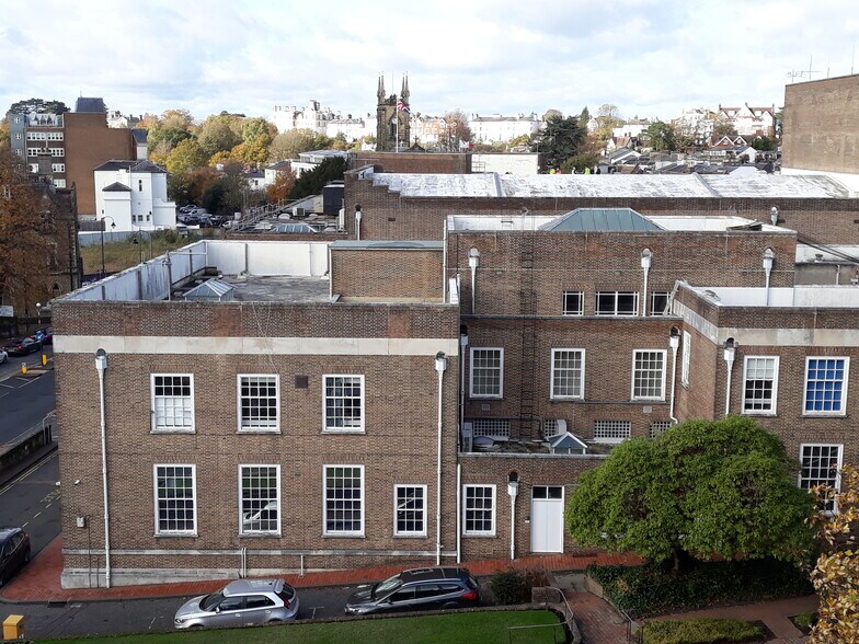 11-12 Crescent Rd, Tunbridge Wells à vendre - Photo de l’immeuble – Image 2 sur 7