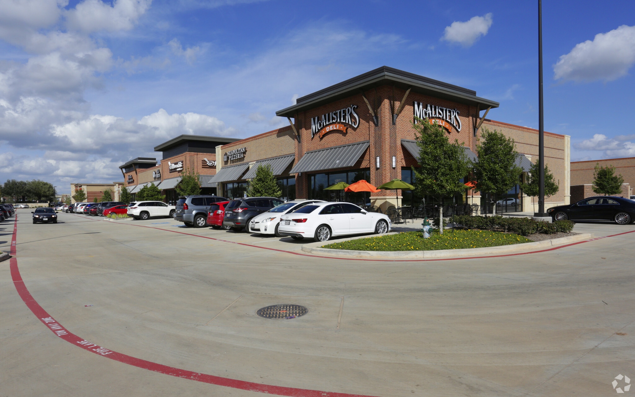 13517 University Blvd, Sugar Land, TX à louer Photo principale– Image 1 sur 2