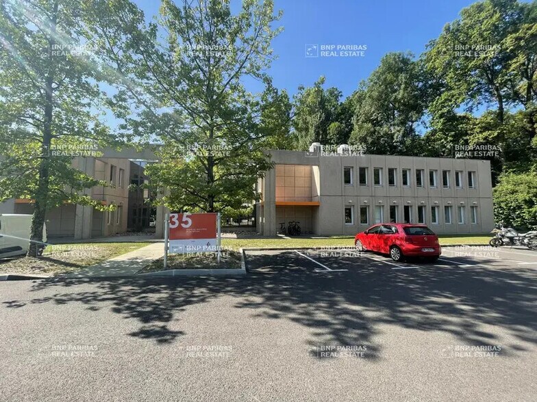 Bureau dans Meylan à louer - Photo de l’immeuble – Image 2 sur 9
