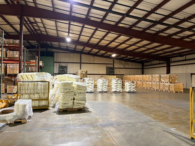 7346 W 400 N, Rochester, IN à louer - Photo de l’immeuble – Image 2 sur 10