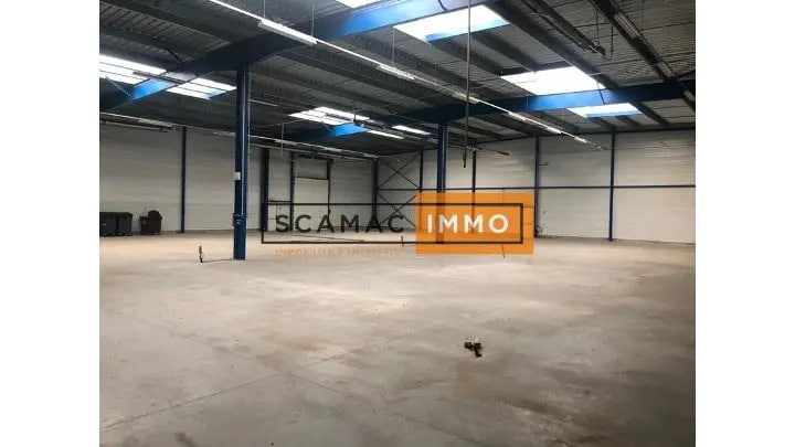 Local d'activités dans Magny-en-Vexin à vendre Photo intérieure– Image 1 sur 7