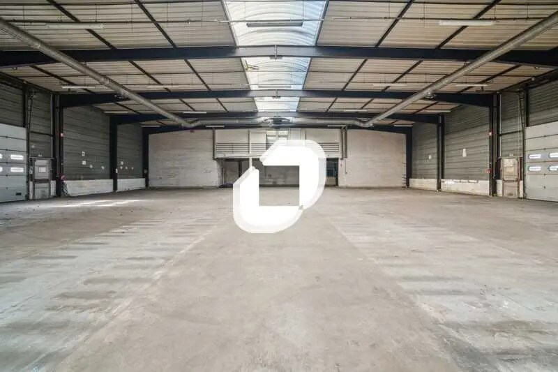 Bureau dans Villepinte à louer - Photo de l’immeuble – Image 3 sur 8