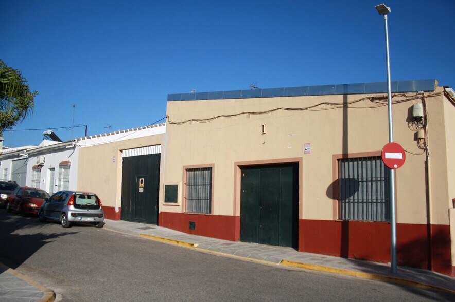 Local commercial dans Carrión de los Céspedes, Sevilla à louer - Photo de l’immeuble – Image 2 sur 16